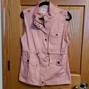 NWOT mauve lightweight vest